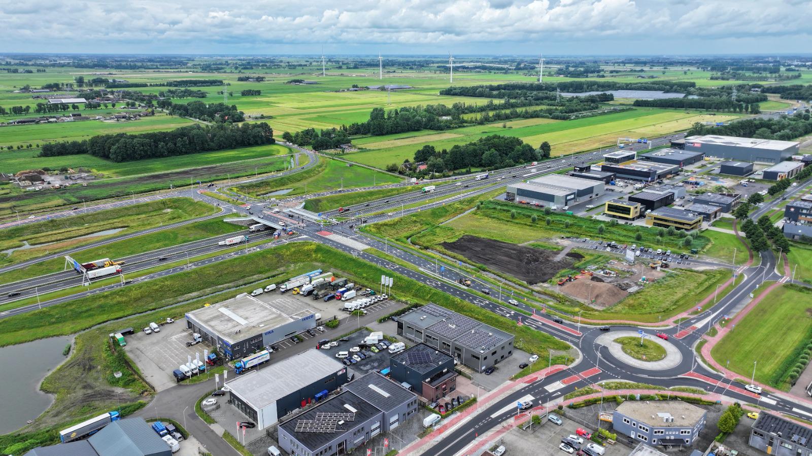 Dronefoto van Bedrijvenpark H2O Wezep door Erik Peek - Airvideo